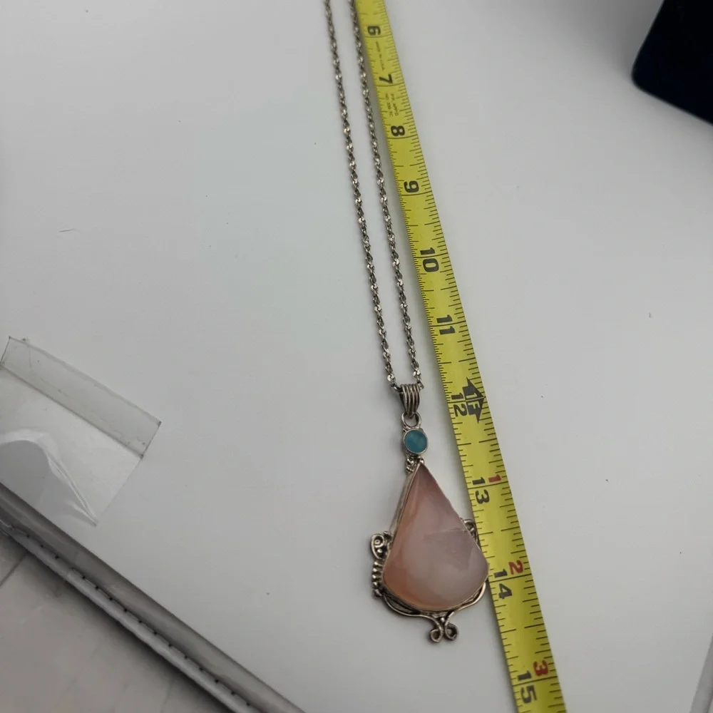 925 Sterling Silver this stunning